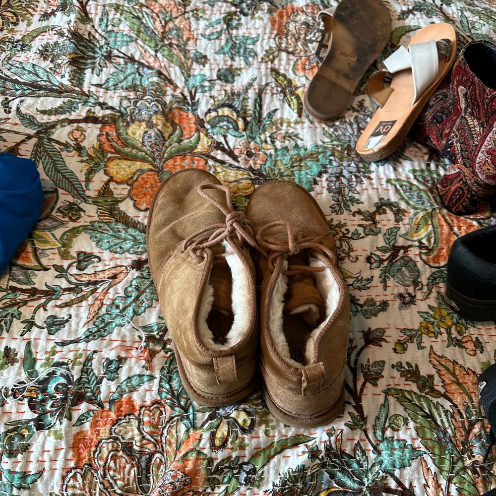 Ugg Neumals!!! - image 2